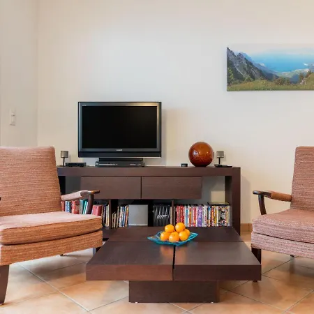 Tasman 15-r By Interhome